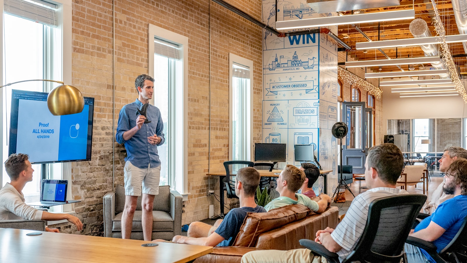 Apple Business Connect: The Local SEO Advantage Most Small Businesses Are Ignoring